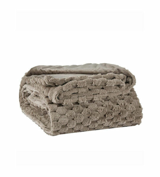 Γούνινη κουβέρτα από την εταιρεία Kentia, κατάλληλη για υπέρδιπλο κρεβάτι. Είναι απαλή, ζεστή και ιδανική για τους χειμερινούς μήνες του έτους. Για την καλύτερη φροντίδα της, προτείνεται πλύση στο χέρι ή σε πρόγραμμα για ευπαθή και κατά προτίμηση μόνη της. Επιτρέπεται χρήση στεγνωτηρίου μόνο στον κρύο αέρα, καθώς ο θερμός αέρας μπορεί να βλάψει το ύφασμα. Δεν επιτρέπεται το στεγνό καθάρισμα, η χρήση χλωρίου ή λευκαντικού και δεν χρειάζεται σιδέρωμα. ** Συμβουλευτείτε πάντα τις οδηγίες του κατασκευαστή.